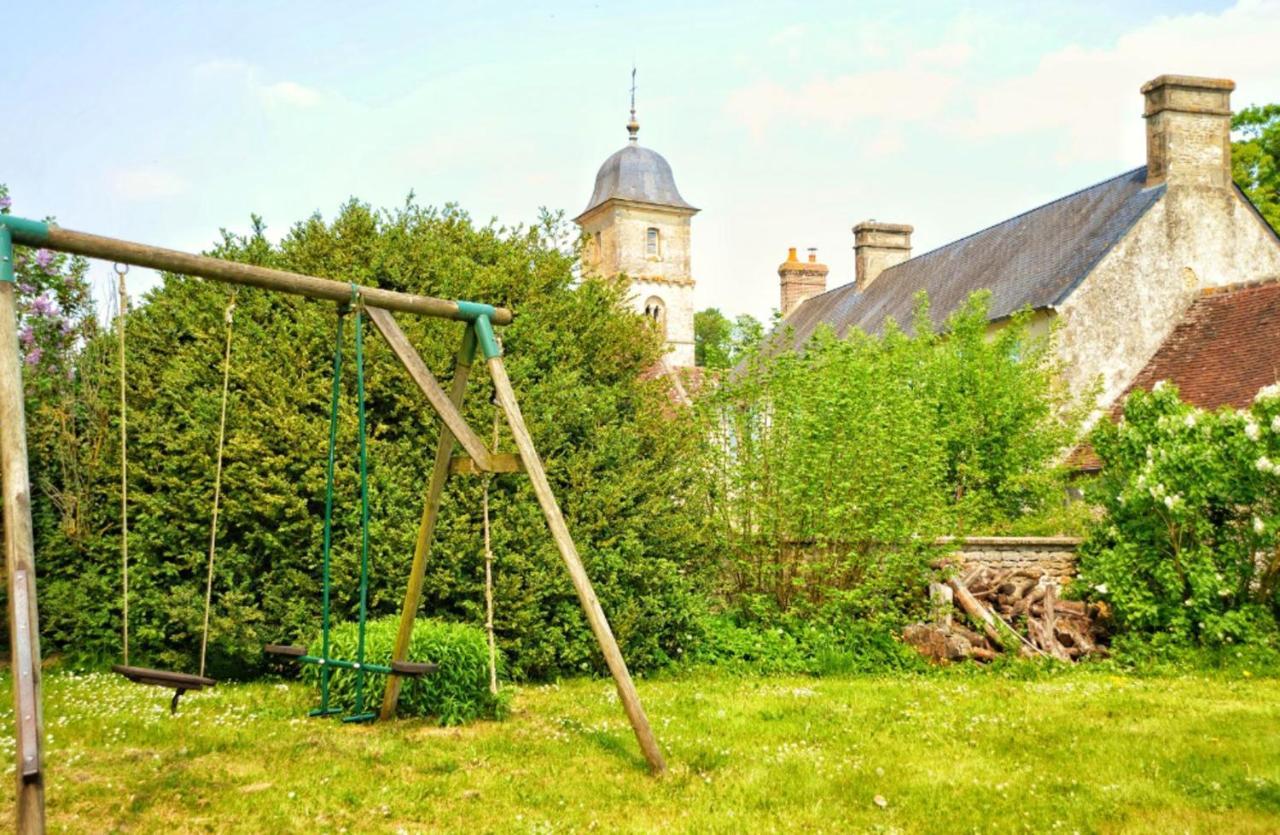 Вилла Maison Charmante A Ri Avec Jardin Et Terrasse Ri Экстерьер фото