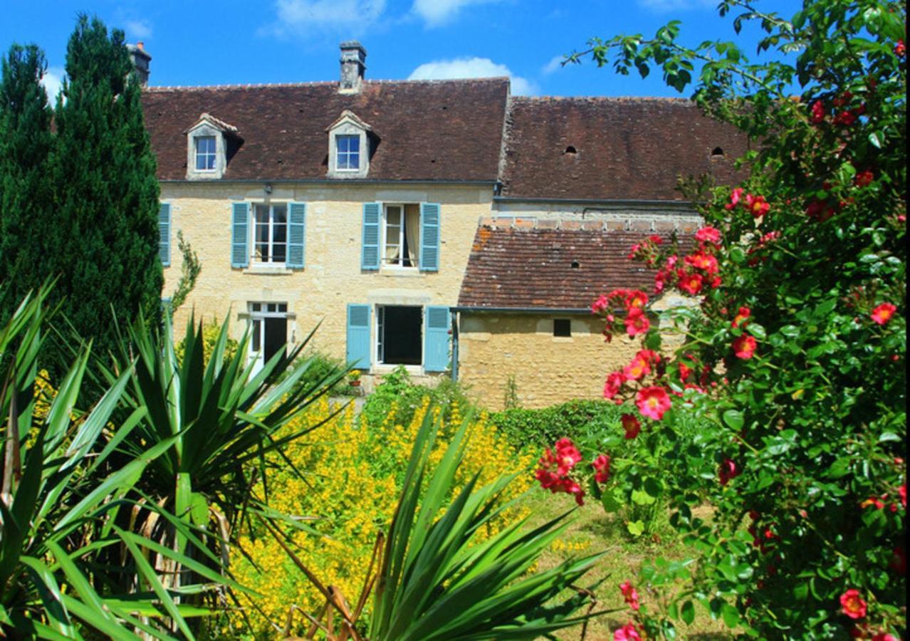 Вилла Maison Charmante A Ri Avec Jardin Et Terrasse Ri Экстерьер фото