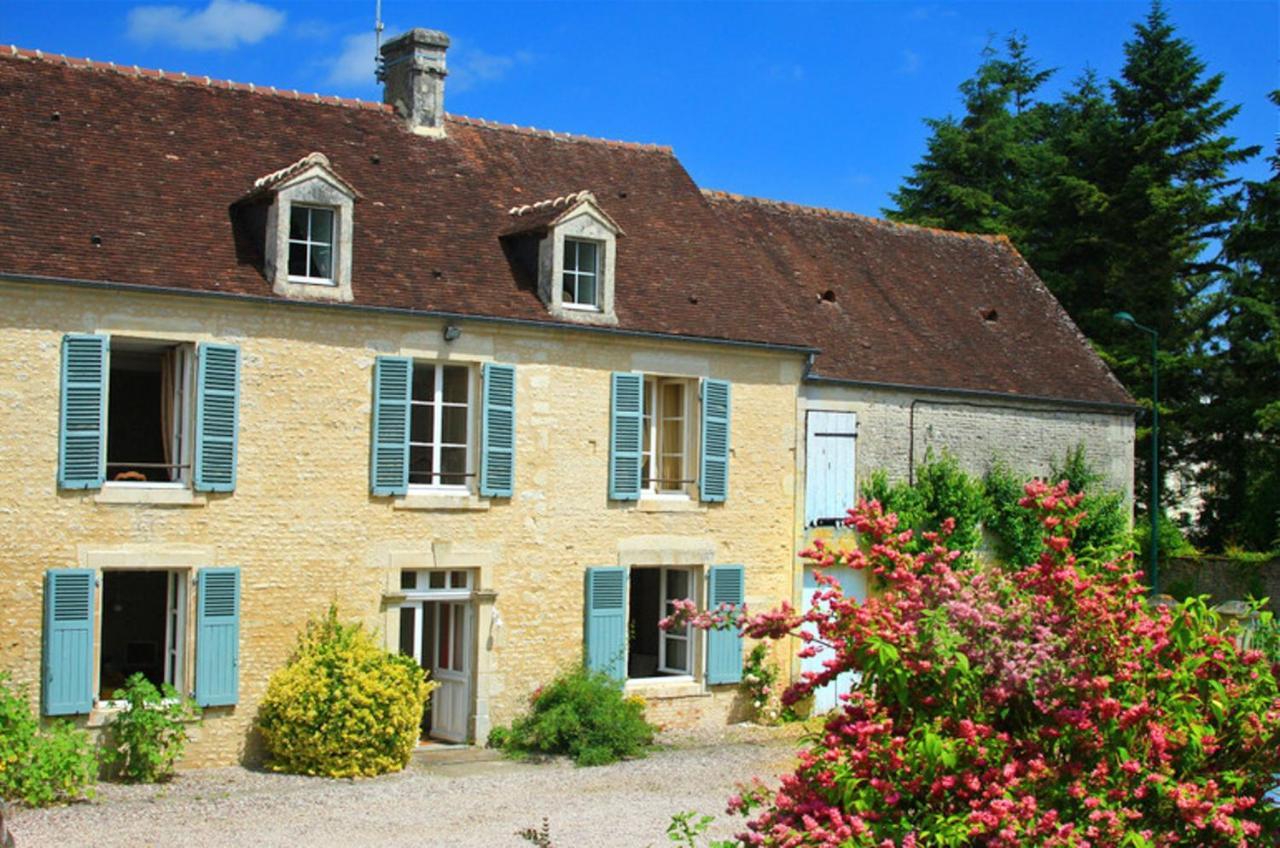 Вилла Maison Charmante A Ri Avec Jardin Et Terrasse Ri Экстерьер фото